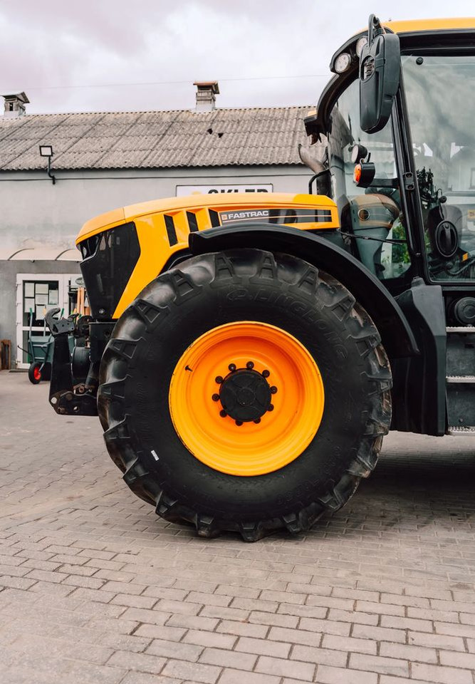 JCB Fastrac 4220 - Trattore: foto 2 JCB Fastrac 4220 - Trattore: foto 2