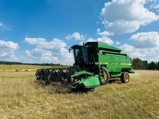 John Deere 2066 - Mietitrebbia: foto 1 John Deere 2066 - Mietitrebbia: foto 1