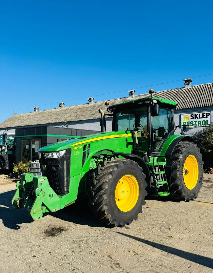 John Deere 8260R - Trattore: foto 1 John Deere 8260R - Trattore: foto 1