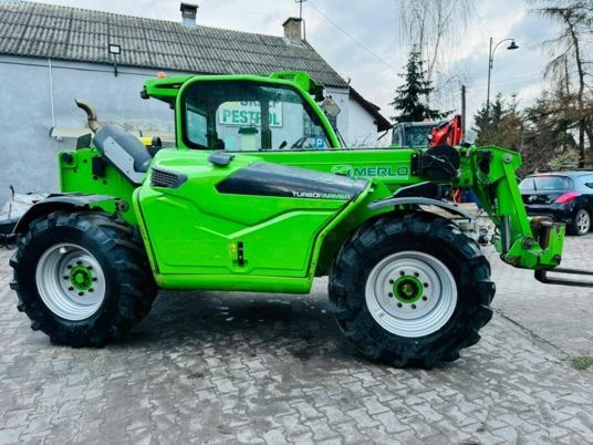 Merlo TF 42.7 CS - Sollevatore telescopico: foto 1 Merlo TF 42.7 CS - Sollevatore telescopico: foto 1
