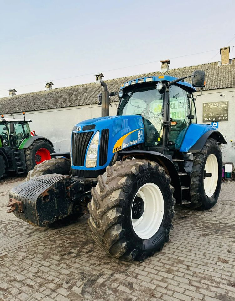 New Holland T8040 - Trattore: foto 2 New Holland T8040 - Trattore: foto 2