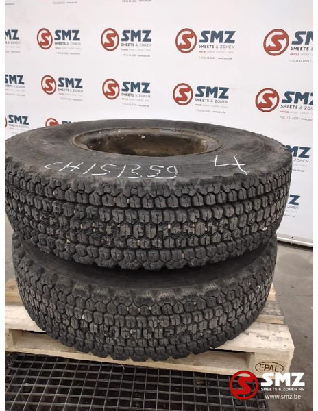 Bridgestone Occ Band 12.00R20 Bridgestone W950 Trilex velg - Pneumatico per Camion: foto 1 Bridgestone Occ Band 12.00R20 Bridgestone W950 Trilex velg - Pneumatico per Camion: foto 1