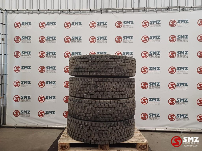 Bridgestone Occ vrachtwagenband Bridgestone 295/80R22.5 152/14 - Pneumatico per Camion: foto 1 Bridgestone Occ vrachtwagenband Bridgestone 295/80R22.5 152/14 - Pneumatico per Camion: foto 1
