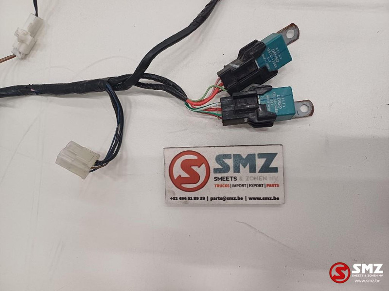 Caterpillar Air Conditioning Evaporation wire harness Caterpil - Cavi/ Fili per Camion: foto 5 Caterpillar Air Conditioning Evaporation wire harness Caterpil - Cavi/ Fili per Camion: foto 5