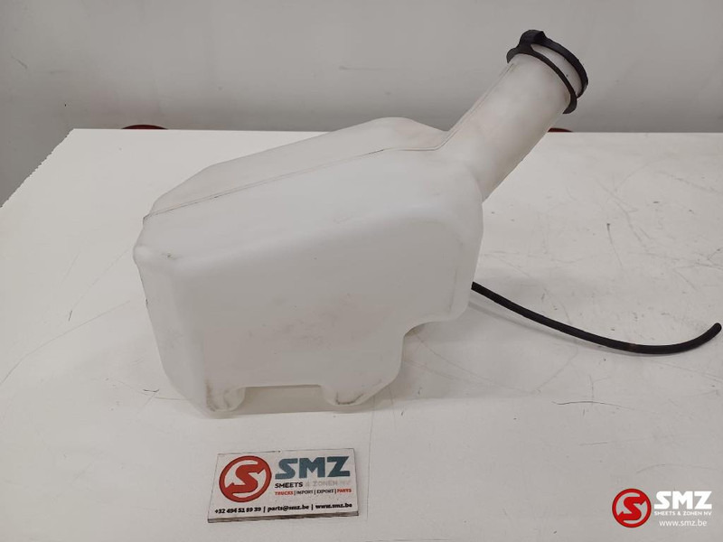 Caterpillar Window washer tank Caterpillar - Tergicristallo per Mezzo di movimentazione: foto 2 Caterpillar Window washer tank Caterpillar - Tergicristallo per Mezzo di movimentazione: foto 2