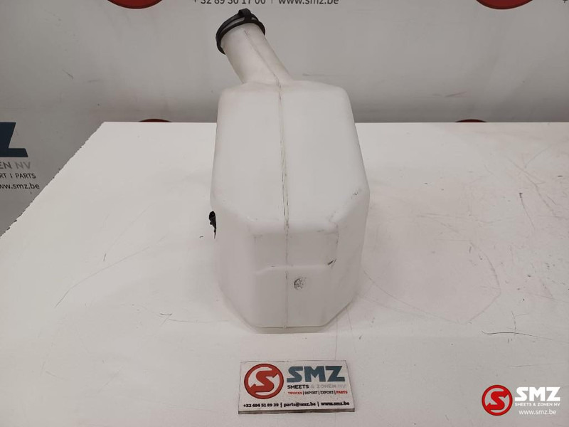 Caterpillar Window washer tank Caterpillar - Tergicristallo per Mezzo di movimentazione: foto 5 Caterpillar Window washer tank Caterpillar - Tergicristallo per Mezzo di movimentazione: foto 5