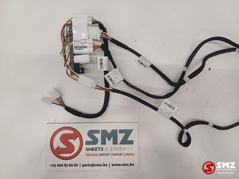 Caterpillar Wire harness Caterpillar - Cavi/ Fili per Camion: foto 2 Caterpillar Wire harness Caterpillar - Cavi/ Fili per Camion: foto 2
