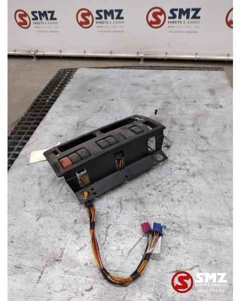 DAF Occ dashboard paneel DAF XF105 - Cruscotto per Camion: foto 3 DAF Occ dashboard paneel DAF XF105 - Cruscotto per Camion: foto 3