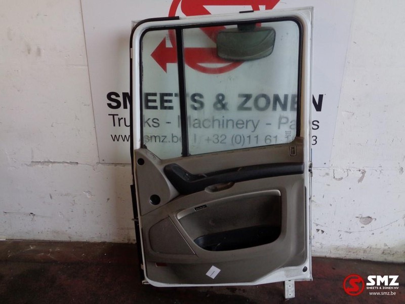 DAF Occ deur daf xf rechts - Porta e ricambi per Camion: foto 2 DAF Occ deur daf xf rechts - Porta e ricambi per Camion: foto 2