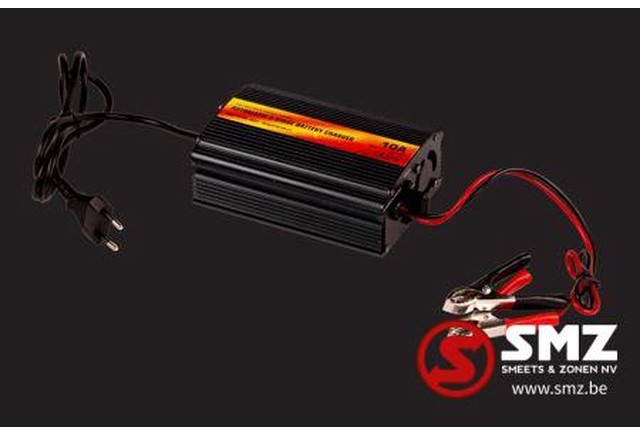 Diversen Batterij lader 12V 10AH - Strumento automobilistico: foto 1 Diversen Batterij lader 12V 10AH - Strumento automobilistico: foto 1
