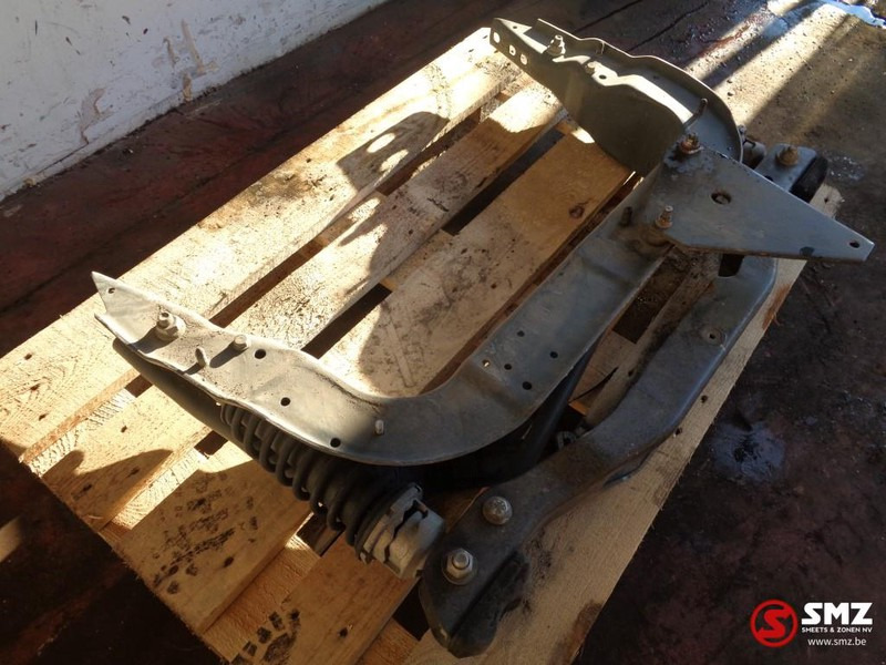 Iveco Occ cabine ophanging achter - Sospensione della cabina per Camion: foto 3 Iveco Occ cabine ophanging achter - Sospensione della cabina per Camion: foto 3