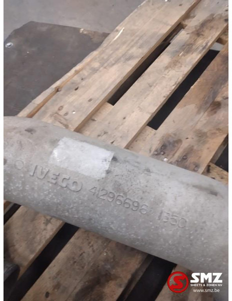 Iveco Occ inlaatspruitstuk Iveco - Motore e ricambi per Camion: foto 3 Iveco Occ inlaatspruitstuk Iveco - Motore e ricambi per Camion: foto 3