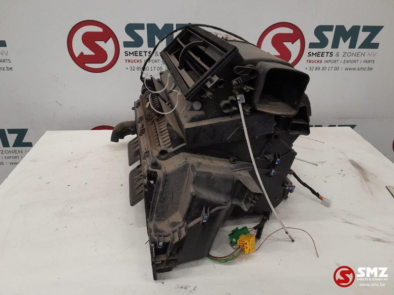 Iveco Occ kachelhuis Iveco - Riscaldamento/ Ventilazione per Camion: foto 3 Iveco Occ kachelhuis Iveco - Riscaldamento/ Ventilazione per Camion: foto 3