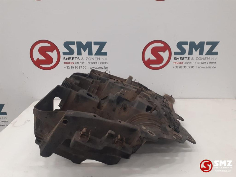 MAN Occ koplampsteun links MAN - Fanale per Camion: foto 3 MAN Occ koplampsteun links MAN - Fanale per Camion: foto 3