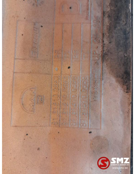MAN Occ spatbordverlenging links MAN - Carrozzeria ed esterni per Camion: foto 3 MAN Occ spatbordverlenging links MAN - Carrozzeria ed esterni per Camion: foto 3