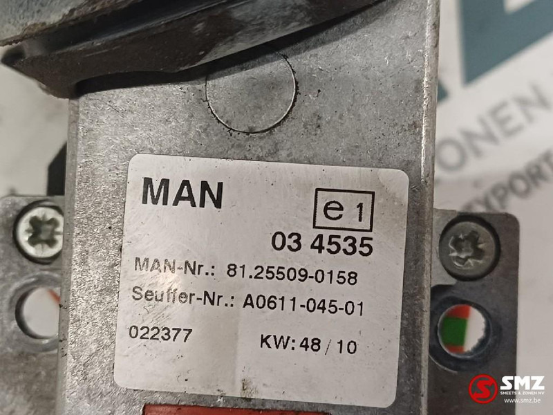 MAN Occ stuurkolomschakelaar retarder MAN - Sistema elettrico per Camion: foto 4 MAN Occ stuurkolomschakelaar retarder MAN - Sistema elettrico per Camion: foto 4