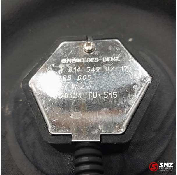 Mercedes-Benz Occ AdBluetank 85L + AdBlueniveausensor Mercedes - Sistema di alimentazione per Camion: foto 5 Mercedes-Benz Occ AdBluetank 85L + AdBlueniveausensor Mercedes - Sistema di alimentazione per Camion: foto 5