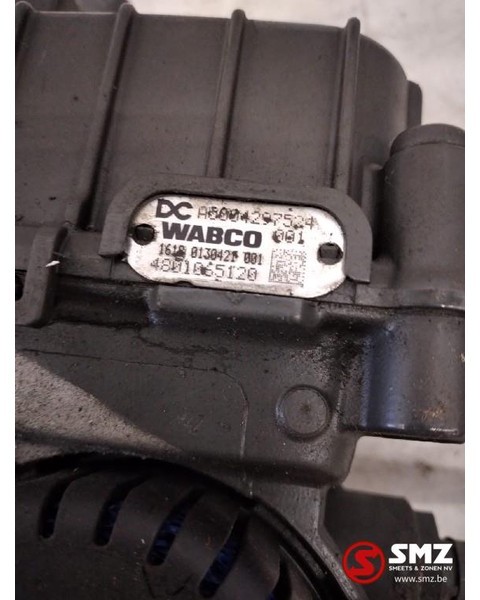 Mercedes-Benz Occ EBS modulator 1-kring A0004297524 - Valvola freno per Camion: foto 3 Mercedes-Benz Occ EBS modulator 1-kring A0004297524 - Valvola freno per Camion: foto 3