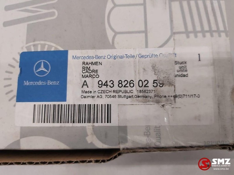 Mercedes-Benz Occ Koplamp sierlijst chroom links Actros MP2/MP3 - Fanale per Camion: foto 3 Mercedes-Benz Occ Koplamp sierlijst chroom links Actros MP2/MP3 - Fanale per Camion: foto 3