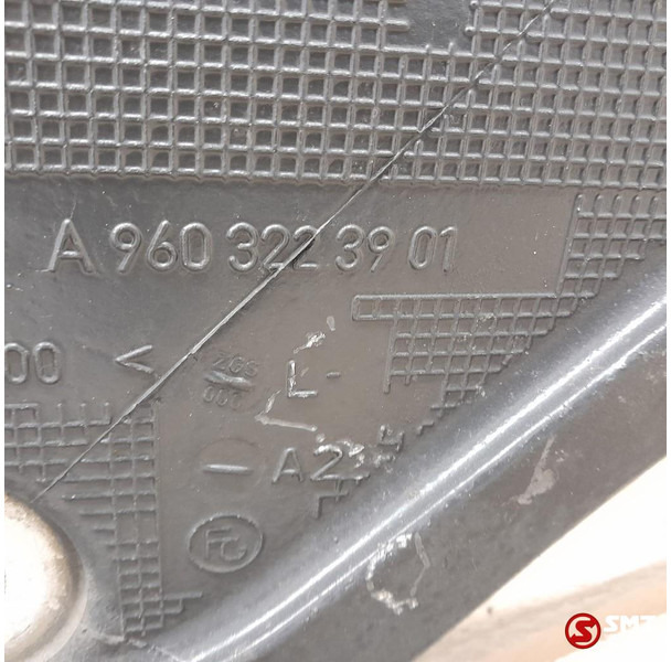 Mercedes-Benz Occ bladveerbeugel vooras links Mercedes - Telaio per Camion: foto 5 Mercedes-Benz Occ bladveerbeugel vooras links Mercedes - Telaio per Camion: foto 5