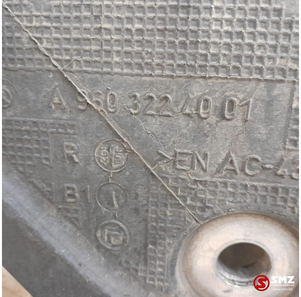 Mercedes-Benz Occ bladveerbeugel vooras rechts Mercedes - Telaio per Camion: foto 5 Mercedes-Benz Occ bladveerbeugel vooras rechts Mercedes - Telaio per Camion: foto 5