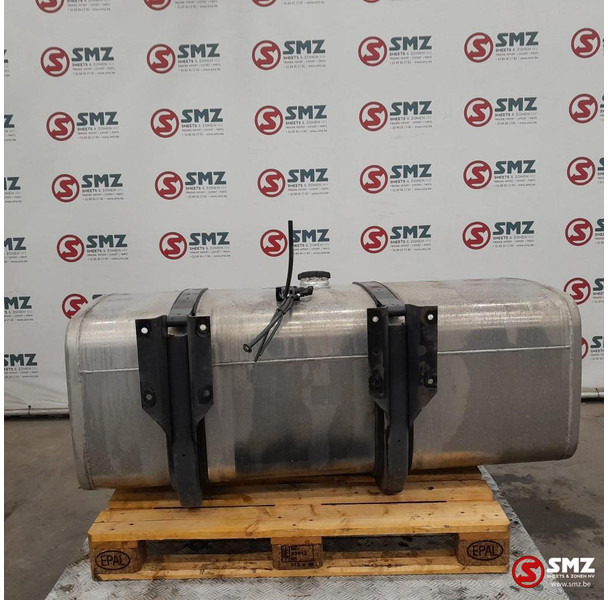 Mercedes-Benz Occ brandstoftank 500L + brandstofniveausensor + s - Serbatoio carburante per Camion: foto 2 Mercedes-Benz Occ brandstoftank 500L + brandstofniveausensor + s - Serbatoio carburante per Camion: foto 2