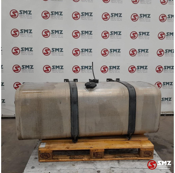 Mercedes-Benz Occ brandstoftank 500L + brandstofniveausensor + s - Serbatoio carburante per Camion: foto 1 Mercedes-Benz Occ brandstoftank 500L + brandstofniveausensor + s - Serbatoio carburante per Camion: foto 1