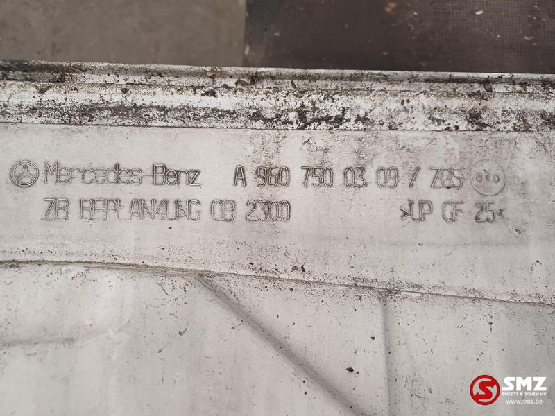 Mercedes-Benz Occ grille Mercedes - Griglia radiatore per Camion: foto 5 Mercedes-Benz Occ grille Mercedes - Griglia radiatore per Camion: foto 5