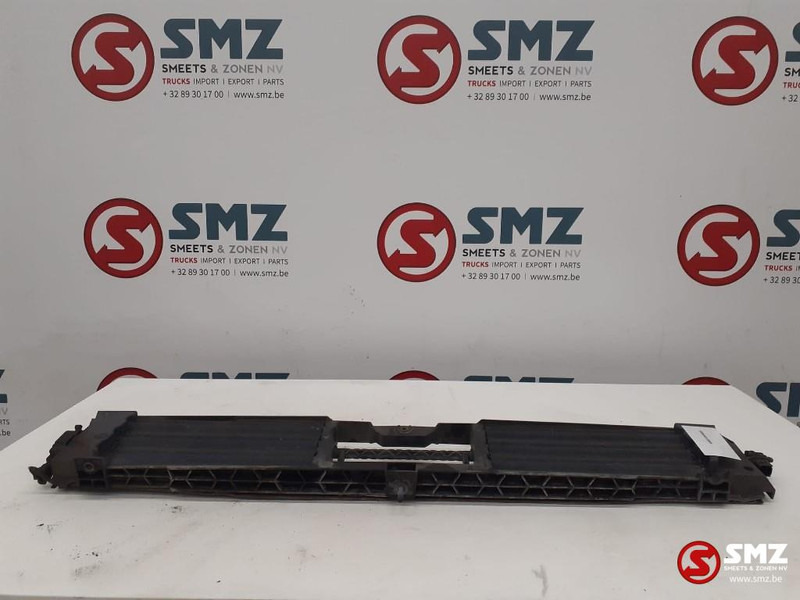 Mercedes-Benz Occ ventilatorkap Mercedes - Griglia radiatore per Camion: foto 3 Mercedes-Benz Occ ventilatorkap Mercedes - Griglia radiatore per Camion: foto 3