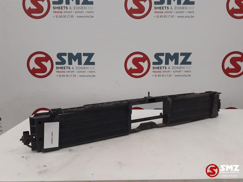 Mercedes-Benz Occ ventilatorkap Mercedes - Griglia radiatore per Camion: foto 2 Mercedes-Benz Occ ventilatorkap Mercedes - Griglia radiatore per Camion: foto 2