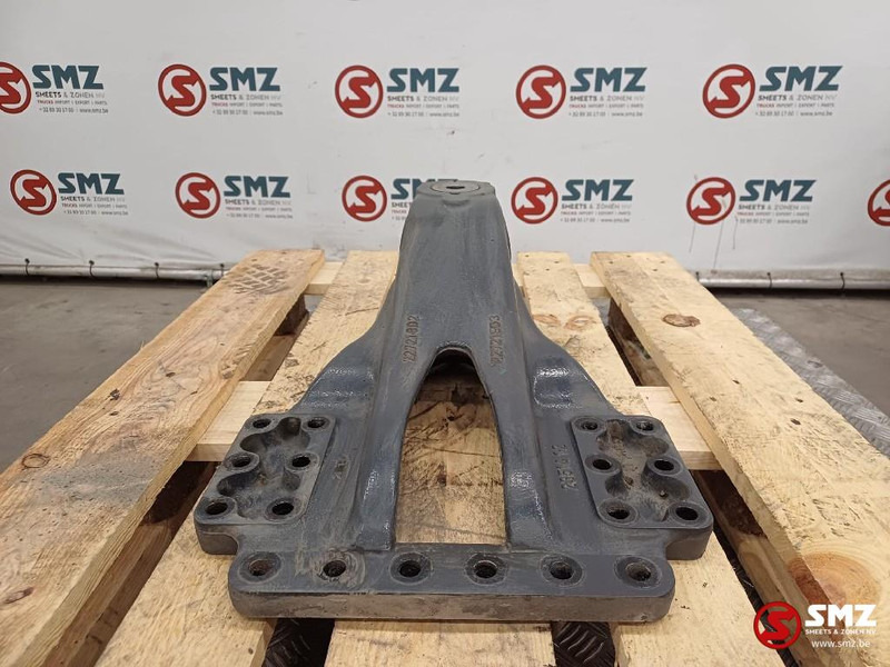 Renault Occ bladveersteun achteras Renault - Telaio per Camion: foto 4 Renault Occ bladveersteun achteras Renault - Telaio per Camion: foto 4