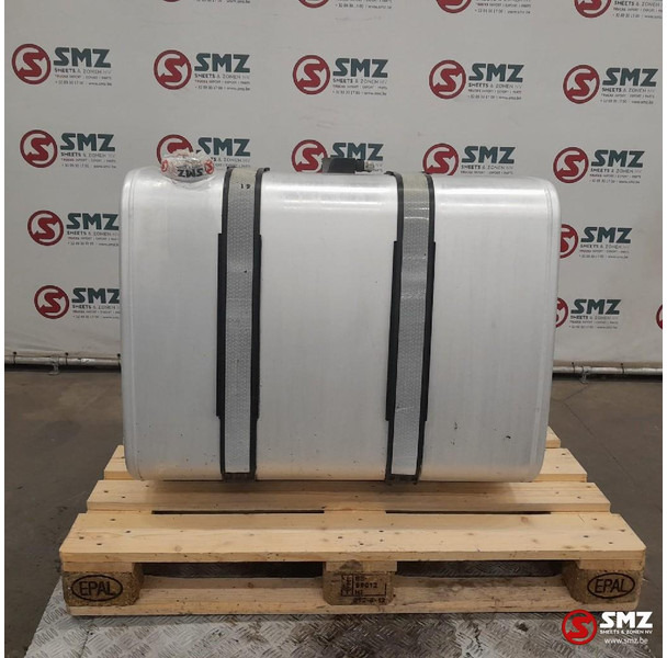 Renault Occ brandstoftank 360L + brandstofniveausensor Ren - Serbatoio carburante per Camion: foto 1 Renault Occ brandstoftank 360L + brandstofniveausensor Ren - Serbatoio carburante per Camion: foto 1