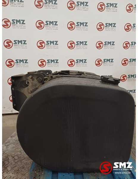 Renault Occ brandstoftank + brandstofniveausensor 315L Ren - Serbatoio carburante per Camion: foto 4 Renault Occ brandstoftank + brandstofniveausensor 315L Ren - Serbatoio carburante per Camion: foto 4