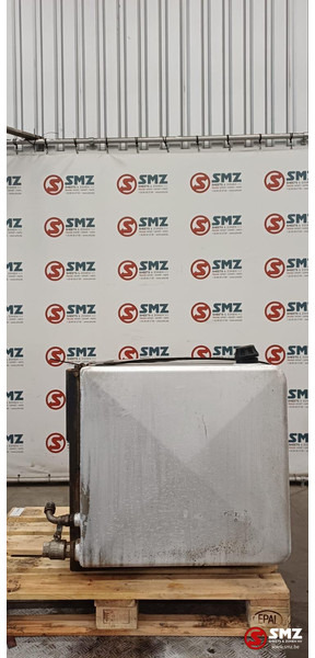 Renault Occ hydraulische tank 250L + materiaalkast Renault - Serbatoio idraulico per Camion: foto 3 Renault Occ hydraulische tank 250L + materiaalkast Renault - Serbatoio idraulico per Camion: foto 3