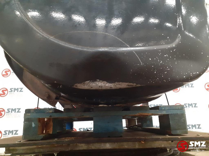 Volvo Occ brandstoftank 810L Volvo - Serbatoio carburante per Camion: foto 5 Volvo Occ brandstoftank 810L Volvo - Serbatoio carburante per Camion: foto 5