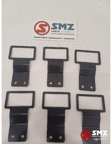 Volvo Occ set van 6 LED zijmarkeringslichten + bevestigi - Luce/ Illuminazione per Camion: foto 2 Volvo Occ set van 6 LED zijmarkeringslichten + bevestigi - Luce/ Illuminazione per Camion: foto 2