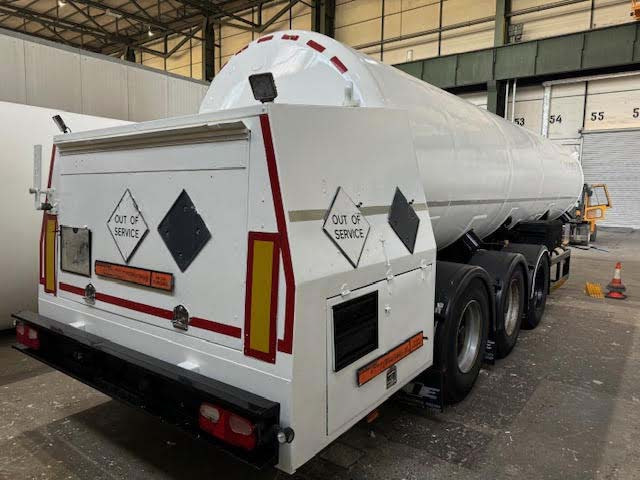 CRYOLOR Gas tank semi-trailer cryogenic used for nitrogen, argon, oxygen, LIN, LOX, LAR. - Semirimorchio cisterna: foto 3 CRYOLOR Gas tank semi-trailer cryogenic used for nitrogen, argon, oxygen, LIN, LOX, LAR. - Semirimorchio cisterna: foto 3