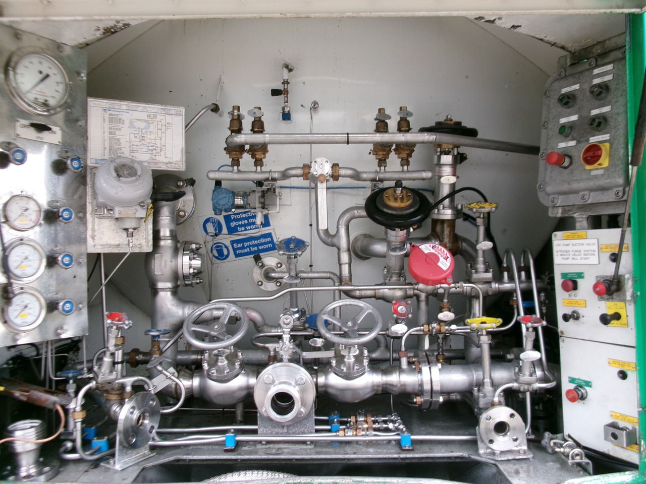 M1 Engineering Gas tank semi-trailer cryogenic used for LNG Methan Methane - Semirimorchio cisterna: foto 5 M1 Engineering Gas tank semi-trailer cryogenic used for LNG Methan Methane - Semirimorchio cisterna: foto 5