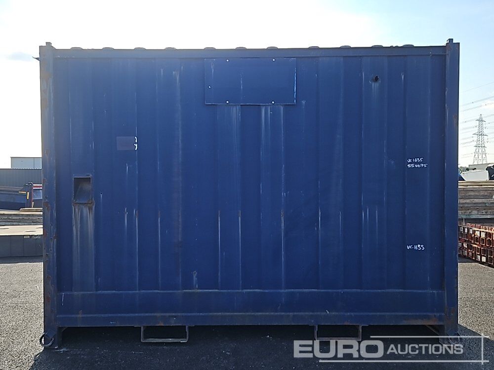 12' x 8' Container (Contents Included) (Cannot Be Reconsigned) - Container marittimo: foto 4 12' x 8' Container (Contents Included) (Cannot Be Reconsigned) - Container marittimo: foto 4