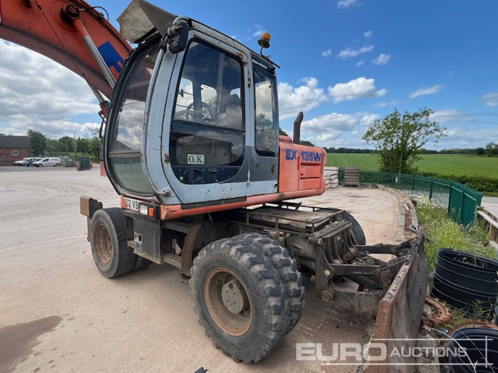 2002 Fiat Hitachi EX135W - Escavatore gommato: foto 1 2002 Fiat Hitachi EX135W - Escavatore gommato: foto 1