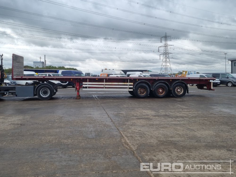 2002 General Trailers PJDSF3 - Semirimorchio cassonato/ Pianale: foto 2 2002 General Trailers PJDSF3 - Semirimorchio cassonato/ Pianale: foto 2