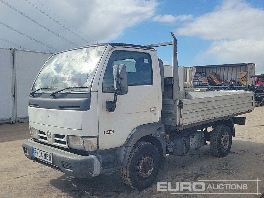 2004 Nissan Cabstar 34.10 - Furgone con cassone fisso: foto 1 2004 Nissan Cabstar 34.10 - Furgone con cassone fisso: foto 1