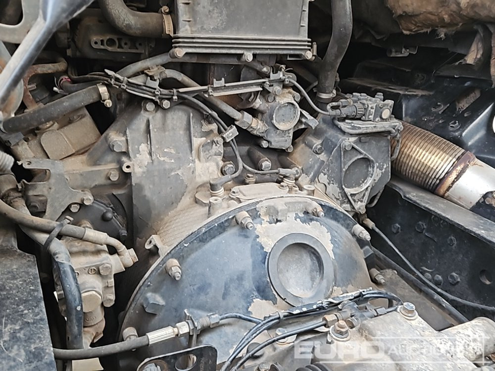 Camion cisterna 2006 Scania P340: foto 33