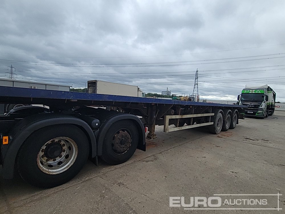2007 SDC Trailer Tri Axle Extendable Flatbed Trailer, Twist Locks, Rear Steer - Semirimorchio cassonato/ Pianale: foto 1 2007 SDC Trailer Tri Axle Extendable Flatbed Trailer, Twist Locks, Rear Steer - Semirimorchio cassonato/ Pianale: foto 1