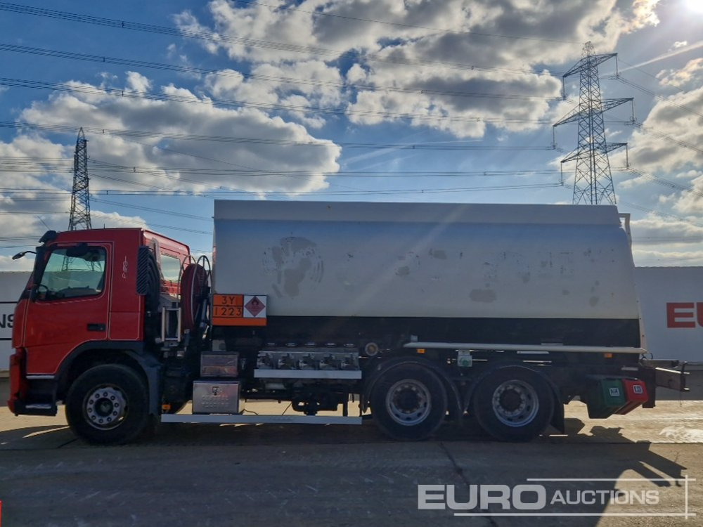 2007 Volvo FM300 - Camion cisterna: foto 2 2007 Volvo FM300 - Camion cisterna: foto 2
