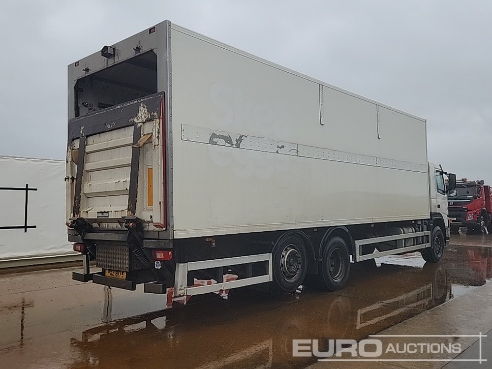 2008 Volvo FM300 - Autocarro frigorifero: foto 5 2008 Volvo FM300 - Autocarro frigorifero: foto 5