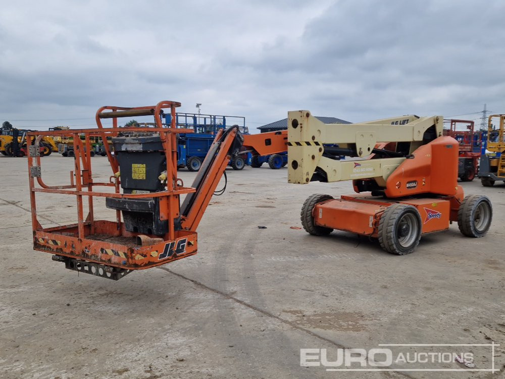 2010 JLG M450AJ - Piattaforma aerea: foto 1 2010 JLG M450AJ - Piattaforma aerea: foto 1