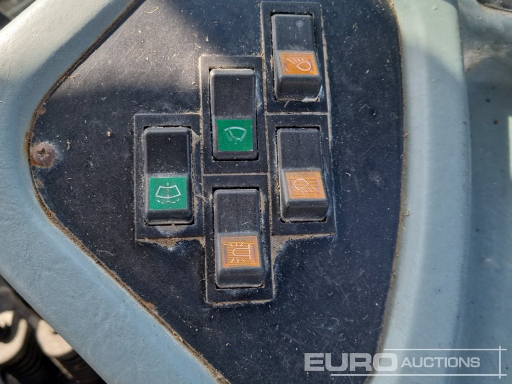 Trattore 2010 New Holland TD5010: foto 43
