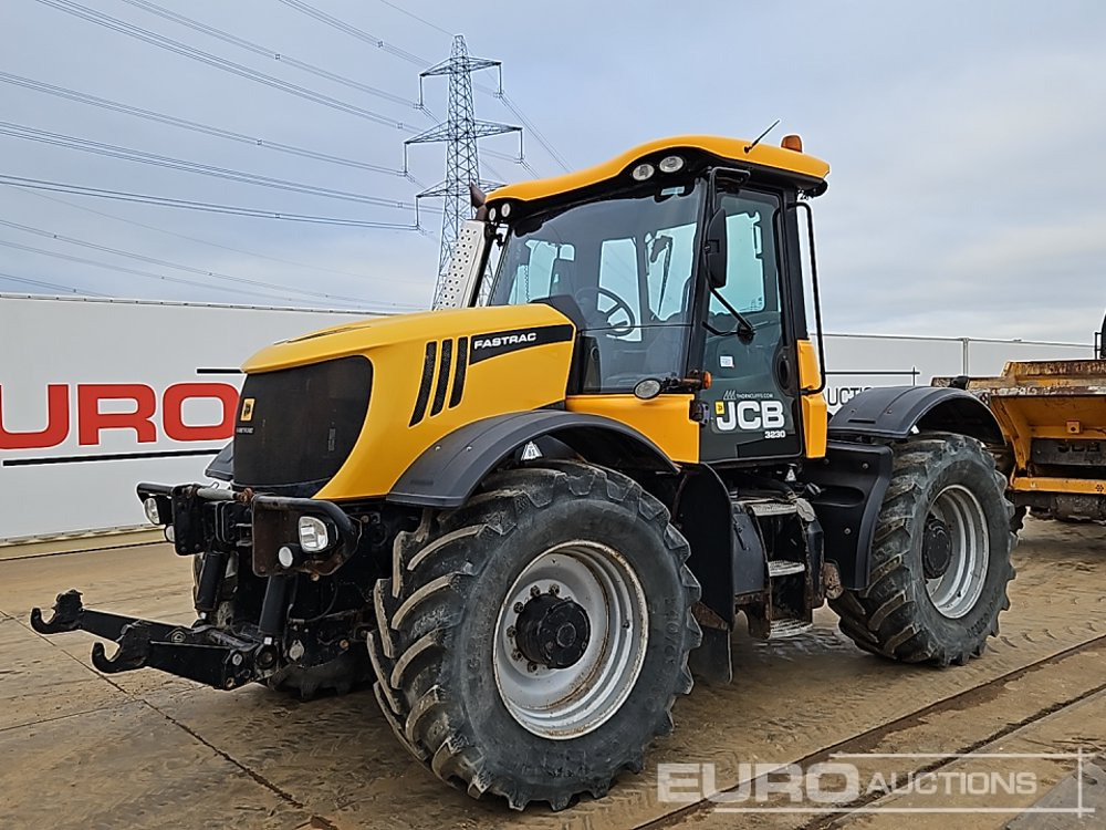 2011 JCB Fastrac 3230 - Trattore: foto 1 2011 JCB Fastrac 3230 - Trattore: foto 1