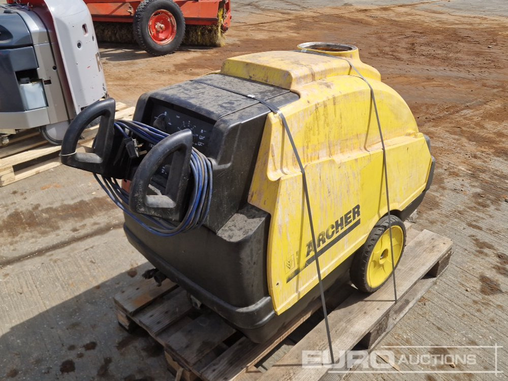 2011 Karcher 250 Volt Scrubber Dryer - Attrezzatura da costruzione: foto 5 2011 Karcher 250 Volt Scrubber Dryer - Attrezzatura da costruzione: foto 5